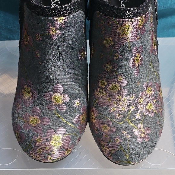 Gray Floral Ankle Booties with Side Zip - Picture 4 of 12